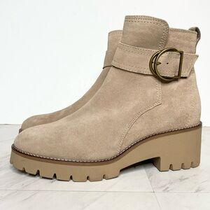 Blondo Dagger Tan Suede Bootie 10M
